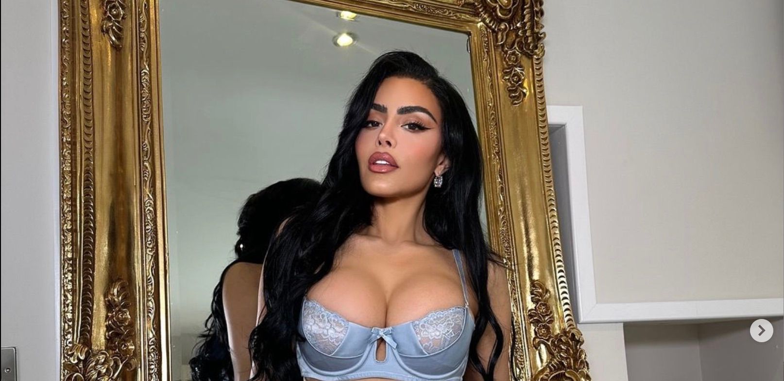 Хлоя Саксон знялася у відвертому бікіні Хлоя Саксон знялася у відвертому бікіні