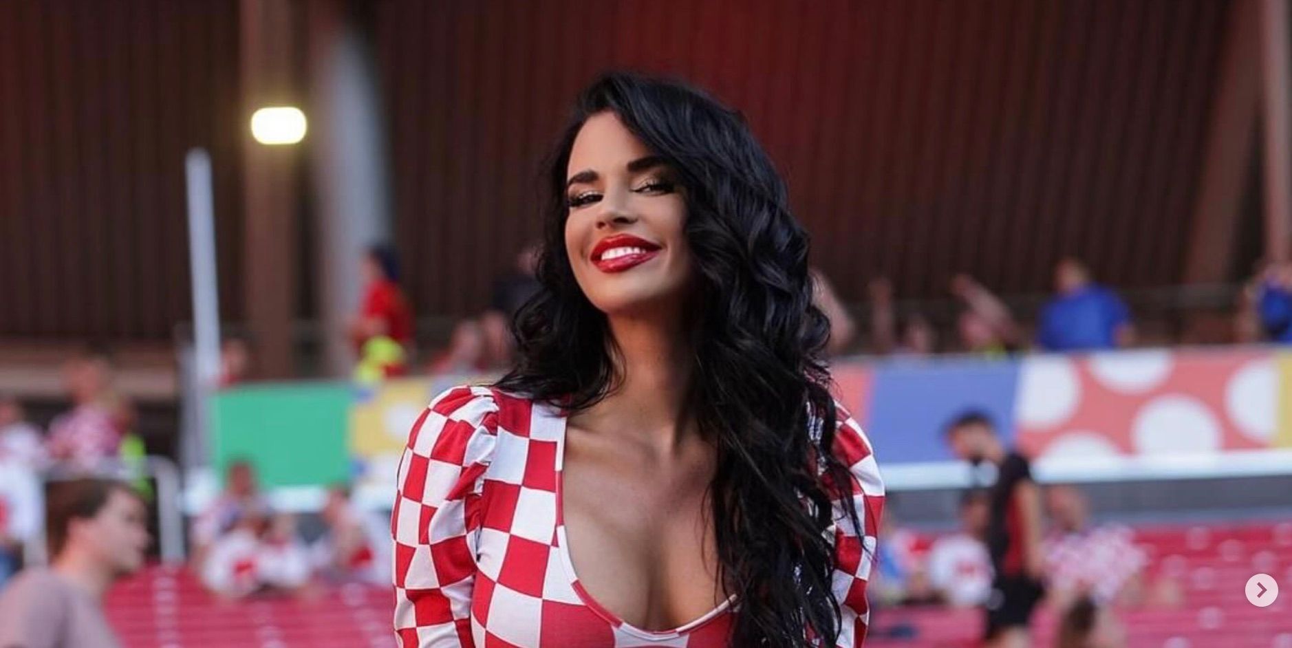 Івана Кнолл знялася у крихітному бікіні Івана Кнолл знялася у крихітному бікіні