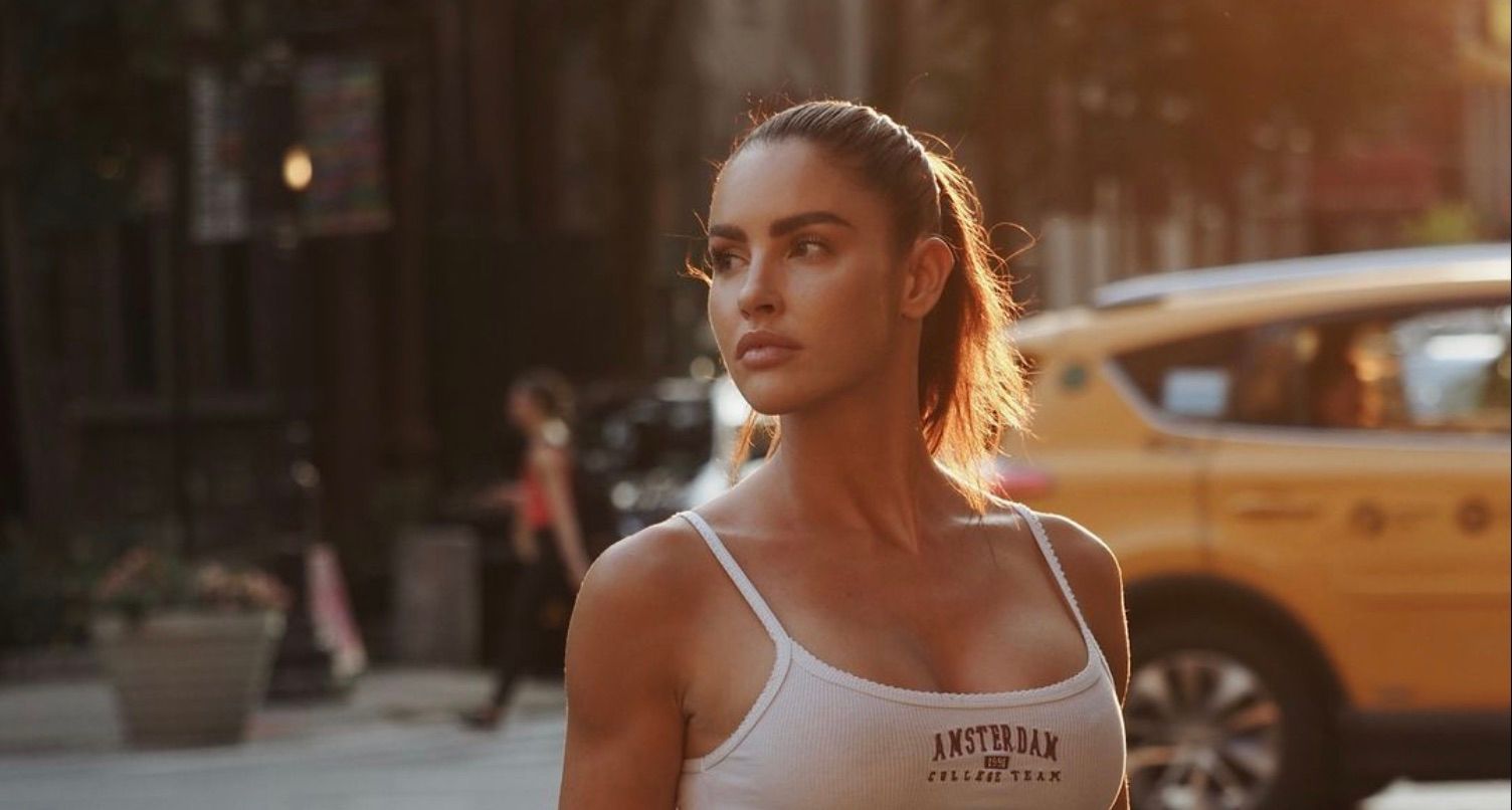 Люсия Яворчекова снялась в крошечном бикини Люсия Яворчекова снялась в крошечном бикини