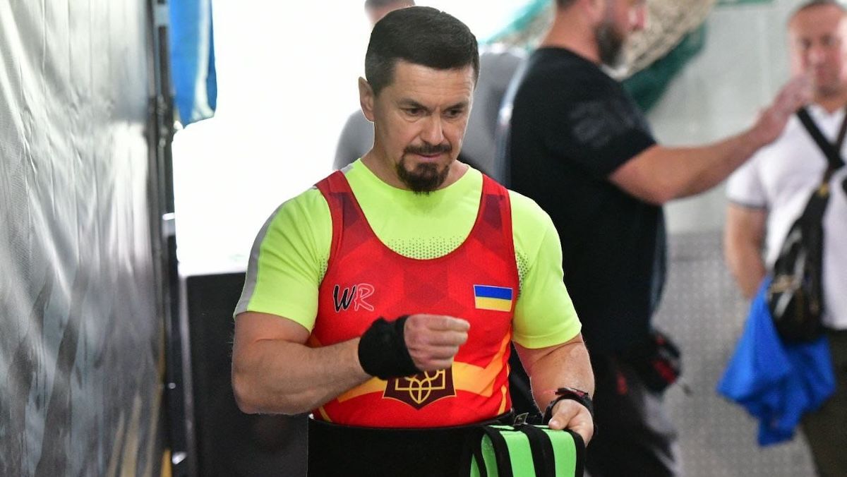 Монах-пауэрлифтер собрал 8 миллионов для Вооруженных Сил - Gentleman Монах-пауэрлифтер собрал 8 миллионов для Вооруженных Сил - Gentleman