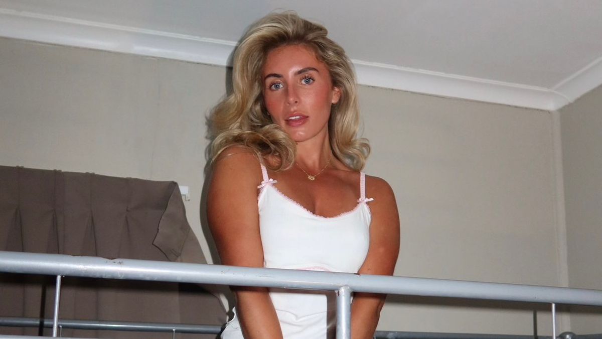 Енді Лі розповів, яка Бонні Блу, коли вимикаються камери Енді Лі розповів, яка Бонні Блу, коли вимикаються камери