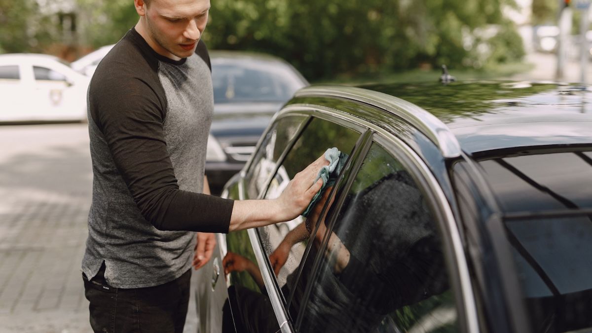 Як зняти тонування зі скла в домашніх умовах - інструкція - Gentleman Як зняти тонування зі скла в домашніх умовах - інструкція - Gentleman