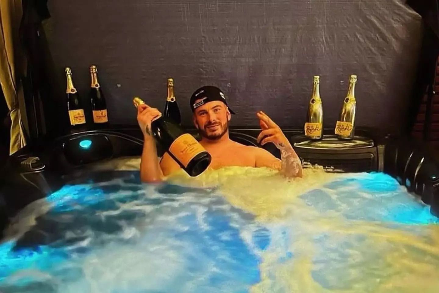 Бенни Джеймс переспал с 1000 женщин